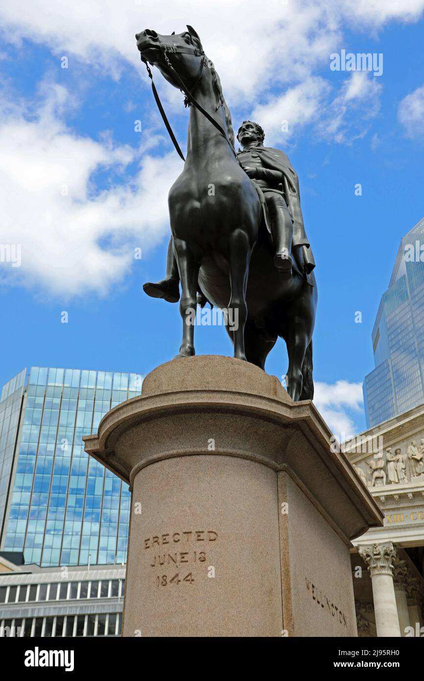 Equestrian statue of the Duke of Wellington outside the Royal Exchange
