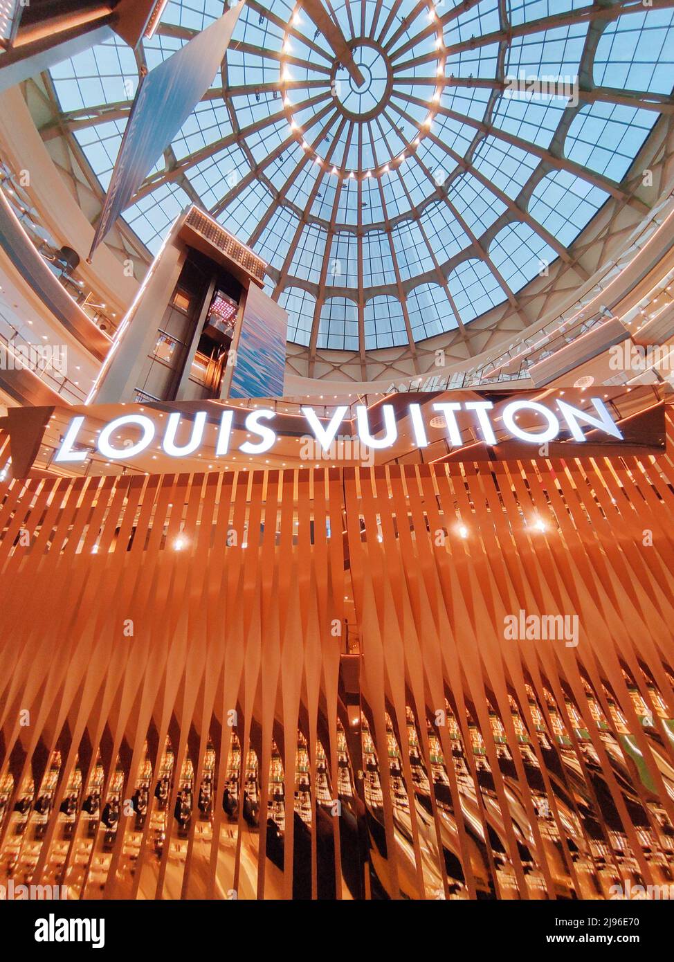 Images of the Day: Louis Vuitton set to hit new heights in Haikou
