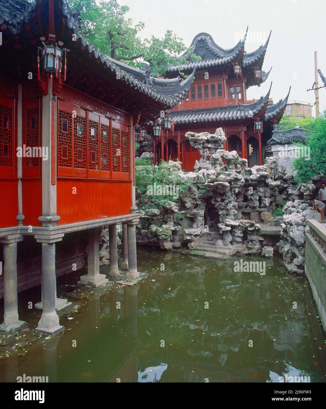La Décoration Extérieure Traditionnelle Du Jardin Chinois Image stock -  Image du extérieur, lotus: 45322239