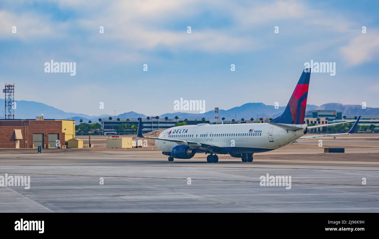 Las Vegas, MAY 15 2022 Afternoon view of Delta airline airplane in