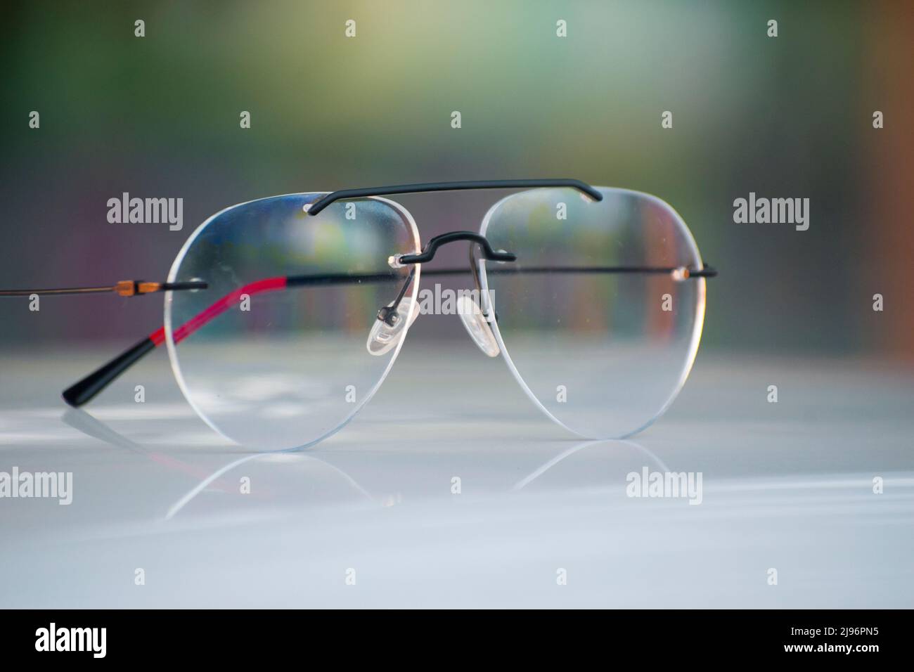 Spectacles without frames hires stock photography and images Alamy