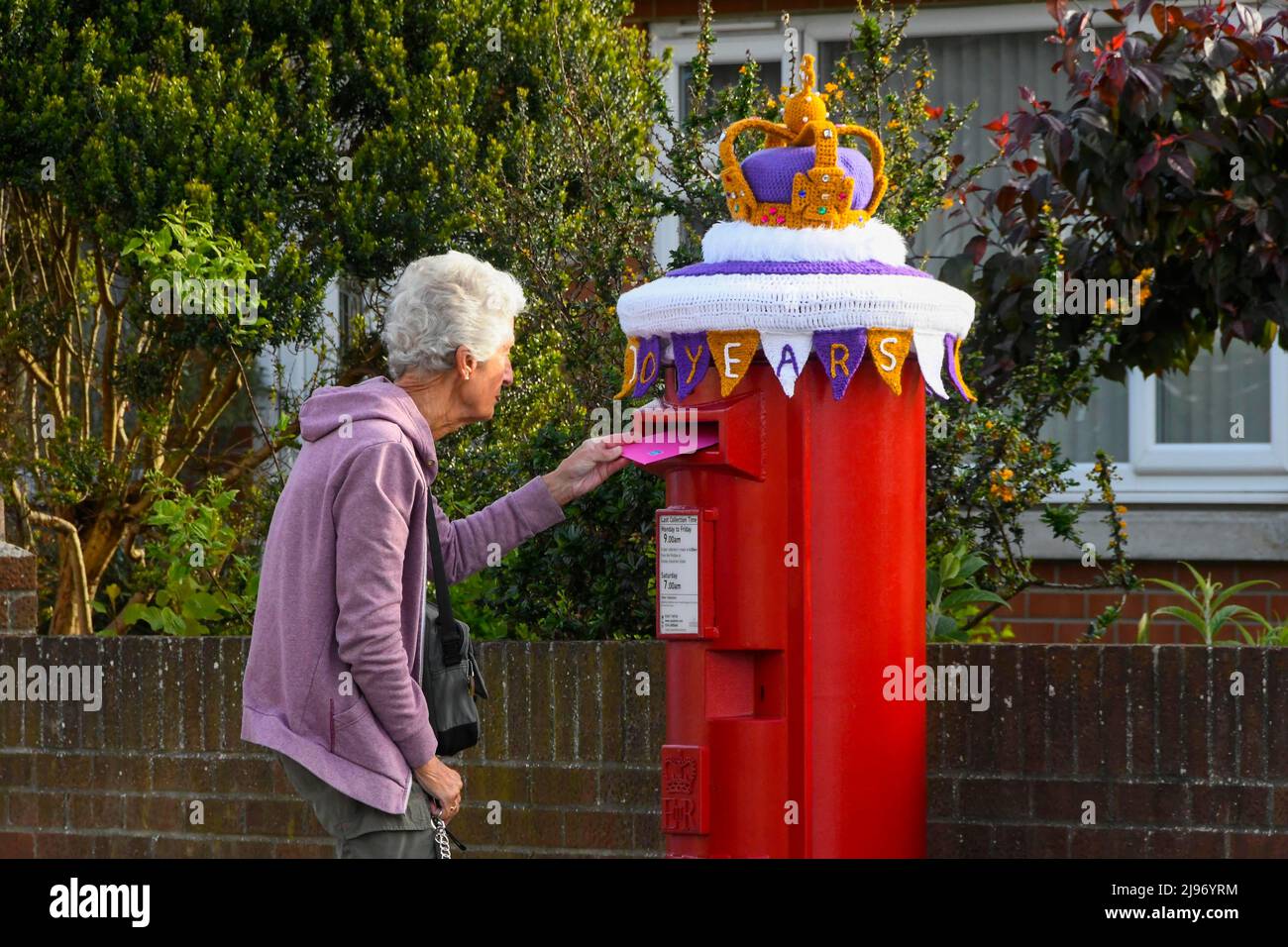 Letter from the queen hires stock photography and images Alamy