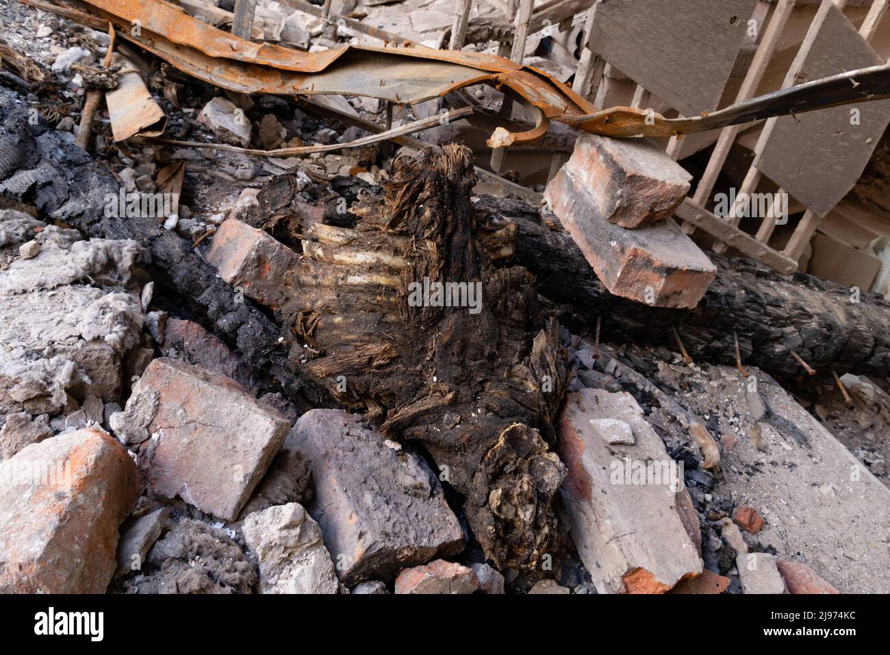Kharkiv, Ukraine. 17th May, 2022. (EDITOR'S NOTE : Image depicts death) A burnt human ribcage in a destroyed building in Kharkiv. Russia invaded Ukraine on 24 February 2022, triggering the largest military attack in Europe since World War II. Credit: SOPA Images Limited/Alamy Live News Stock Photo