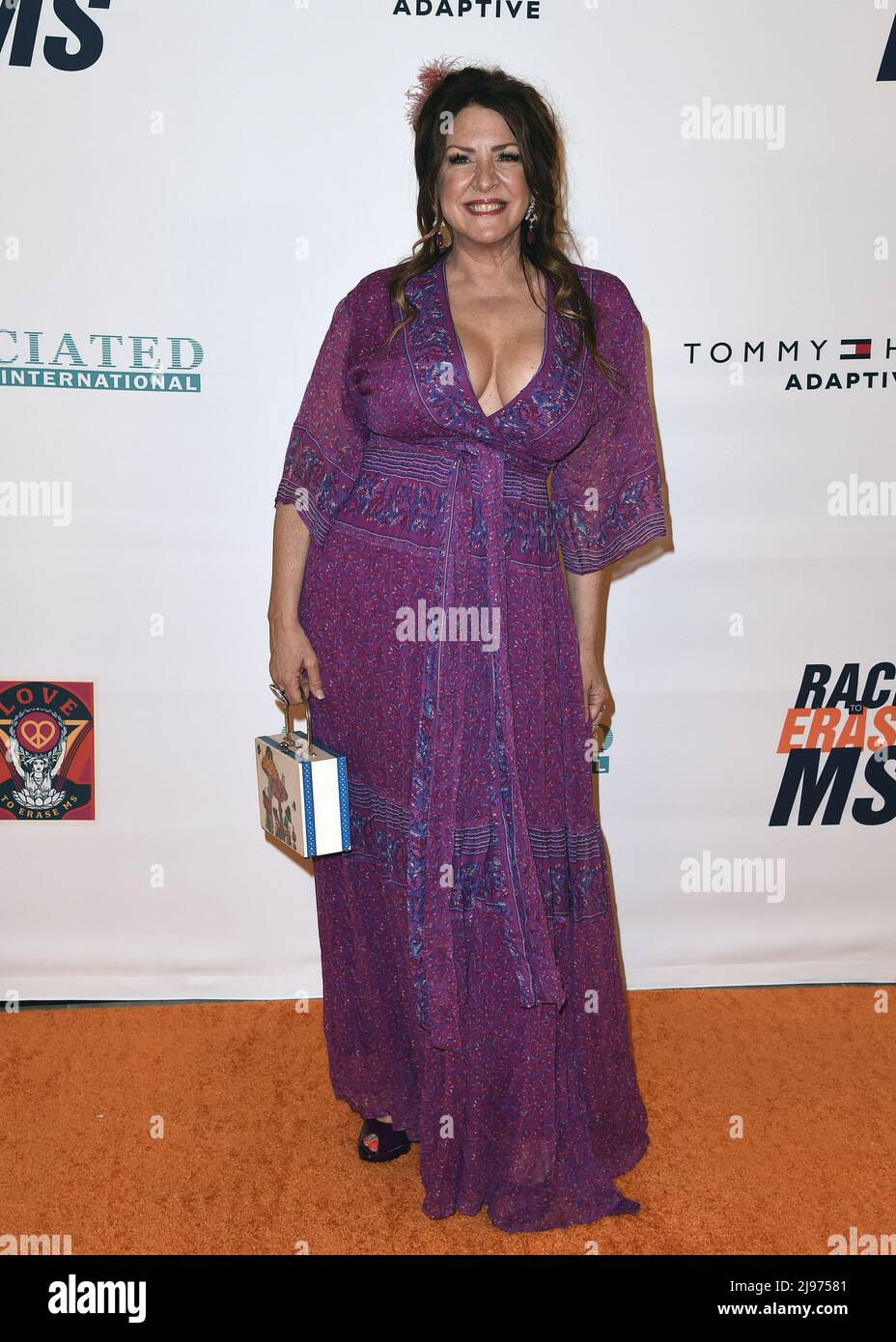 Los Angeles, USA. 21st May, 2022. Joely Fisher walking on the red carpet at the Race to Erase MS Gala at the Fairmont Century Plaza in Los Angeles, CA on May 20, 2022. (Photo By Scott Kirkland/Sipa USA) Credit: Sipa USA/Alamy Live News Stock Photo
