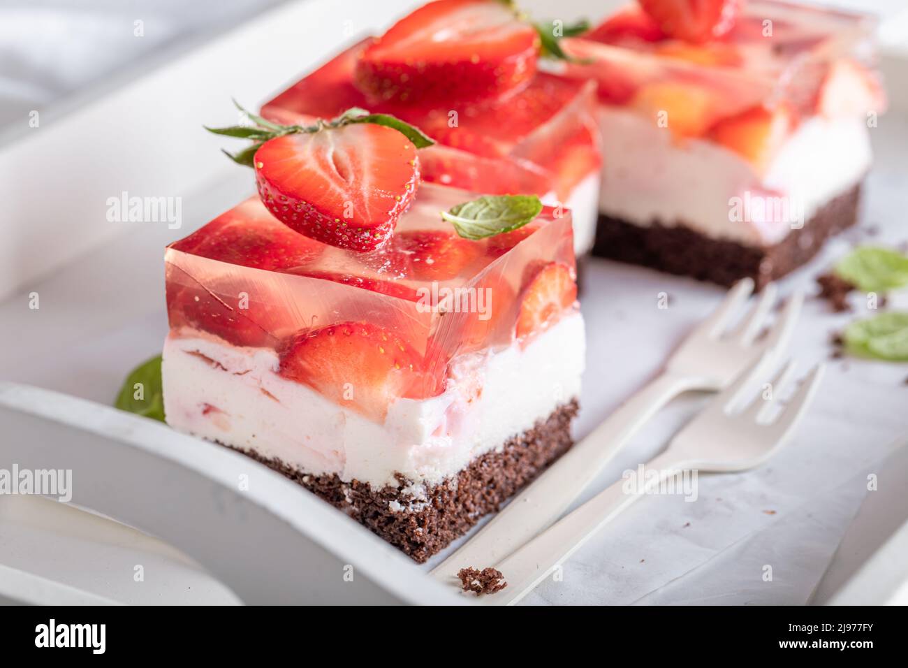Tasty strawberry jelly cake using jelly as the filling. Cake with jelly on top Stock Photo Alamy
