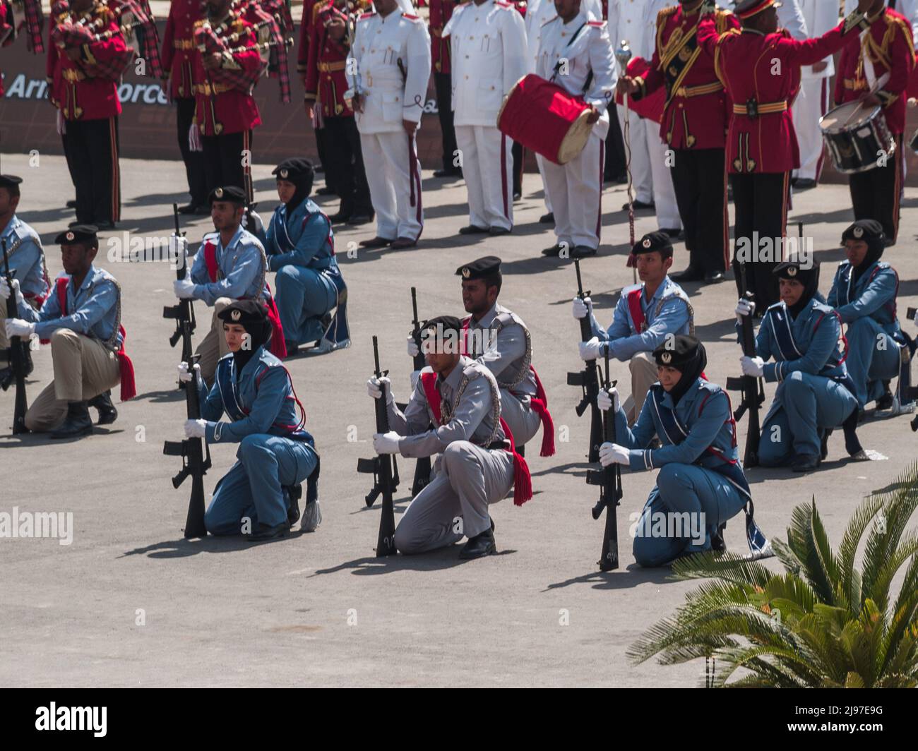 Uae military men hi-res stock photography and images - Alamy