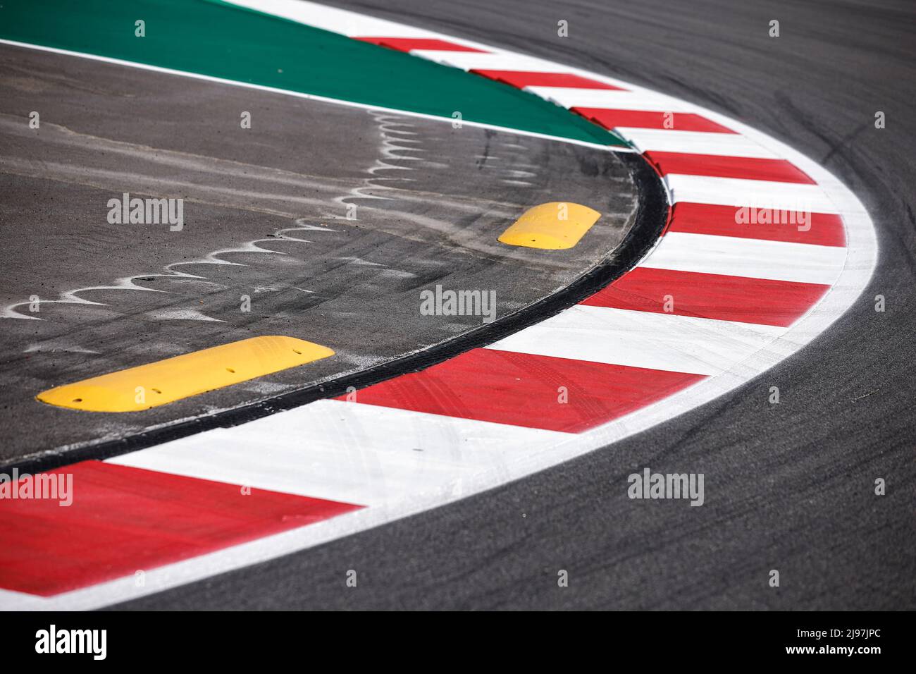 Barcelona, Spain. 19th May, 2022. Track impression, F1 Grand Prix of Spain at Circuit de Barcelona-Catalunya on May 19, 2022 in Barcelona, Spain. (Photo by HIGH TWO) Credit: dpa/Alamy Live News Stock Photo