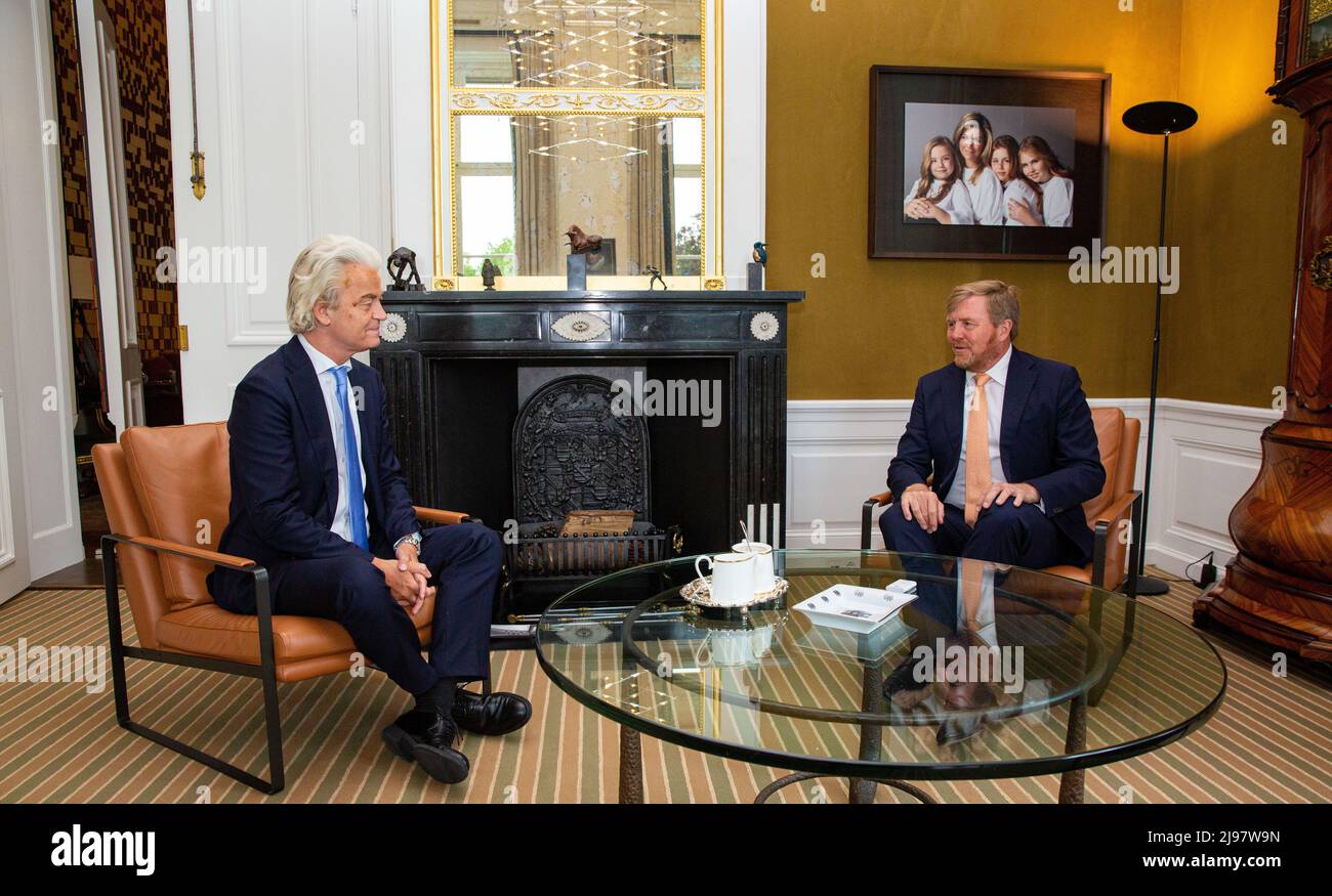 King Willem-Alexander at a meeting with Geert Wilders party chairman PVV at  Huis ten Bosch Palace in The Hague. (Photo by DPPA/Sipa USA Stock Photo -  Alamy