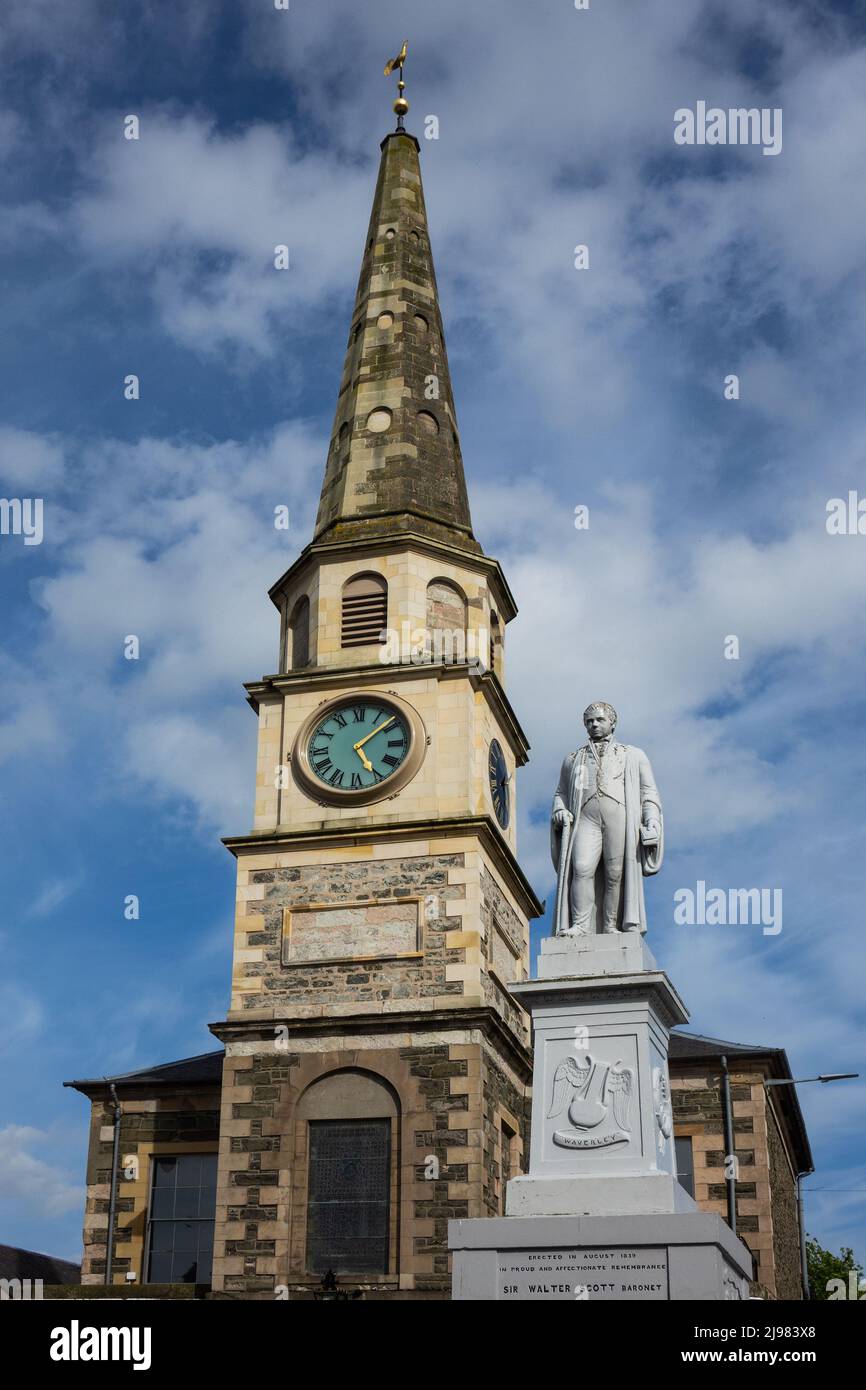 Scotland, Borders, Selkirk, Old Court House & Sr Walter Scotyt statue Stock Photo