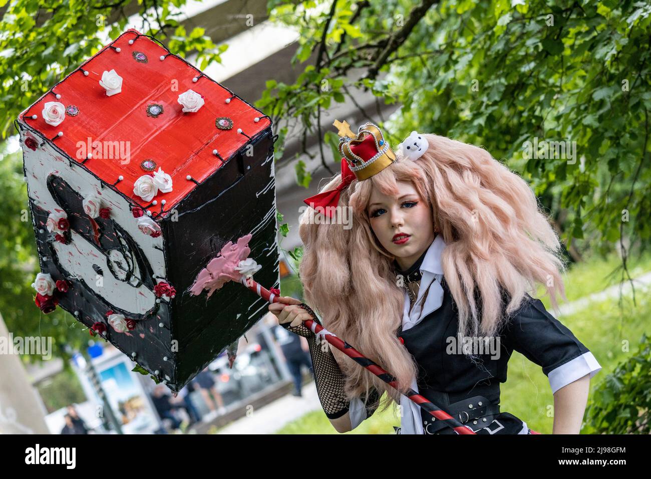 Düsseldorf, Germany. 21 May 2022. Cosplayers in colourful costumes. The annual Japan Day festival attracts hundreds of thousands of visitors. Many dress in colourful Manga Anime costumes. Photo: Vibrant Pictures/Alamy Live News Stock Photo