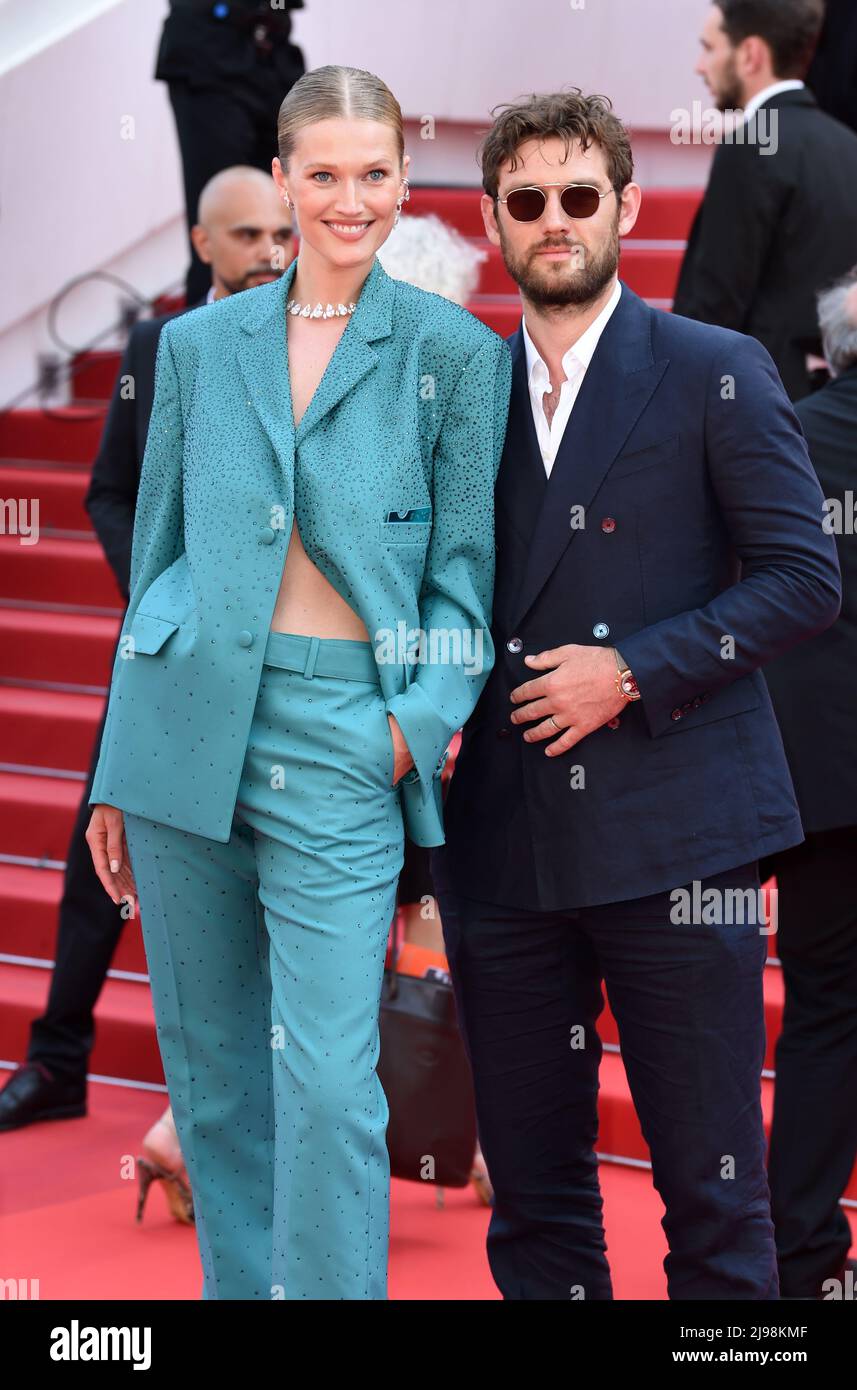 riley keough and alex pettyfer 2022