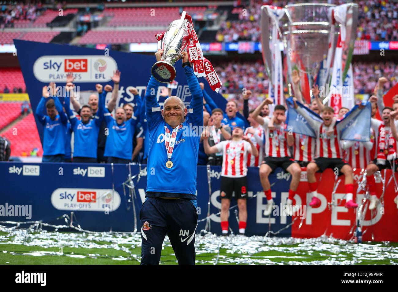 Wembley Stadium, London, UK. 21st May, 2022. FA League 1 promotion play