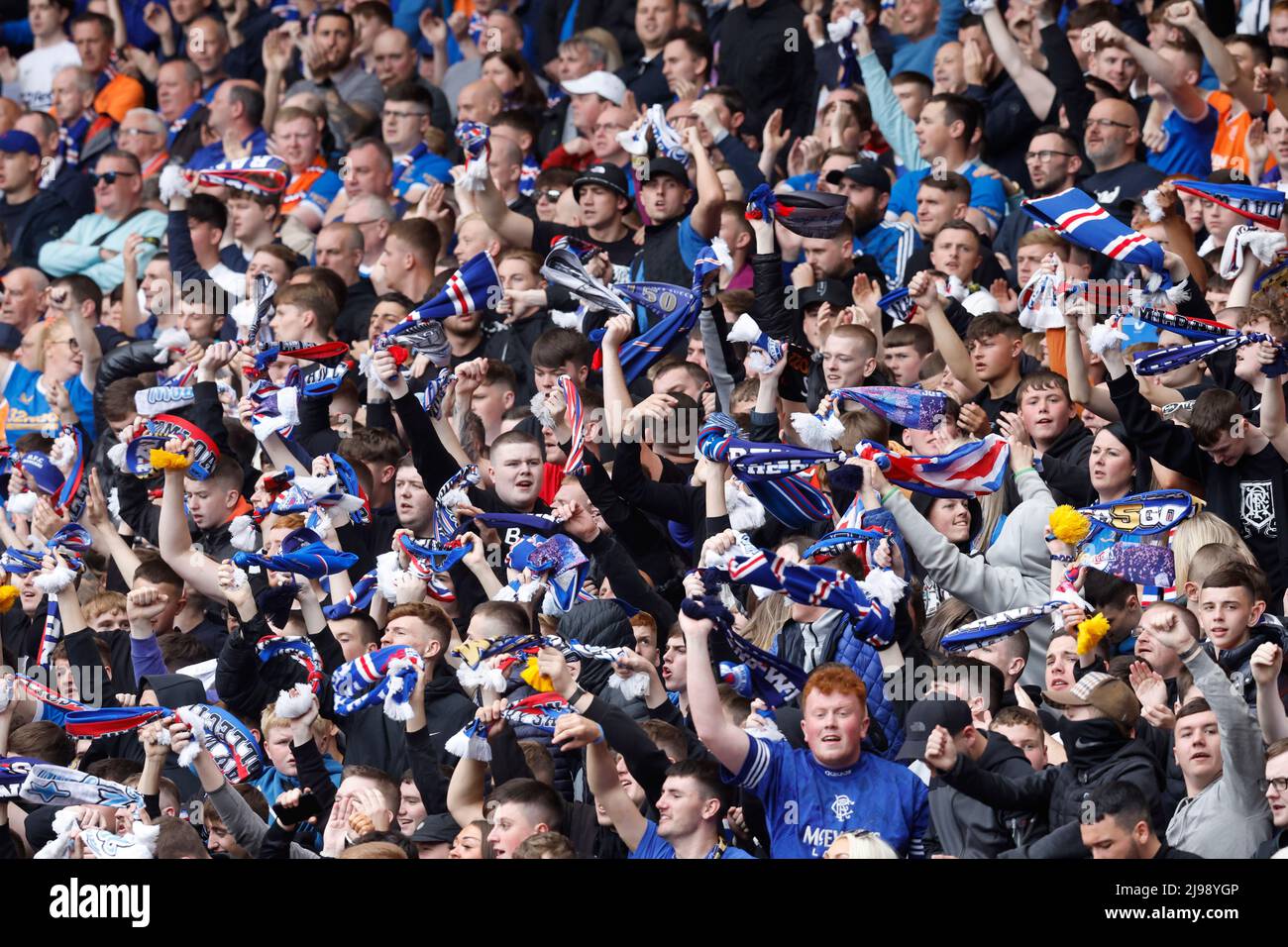 Rangers fc fans hi-res stock photography and images - Page 3 - Alamy