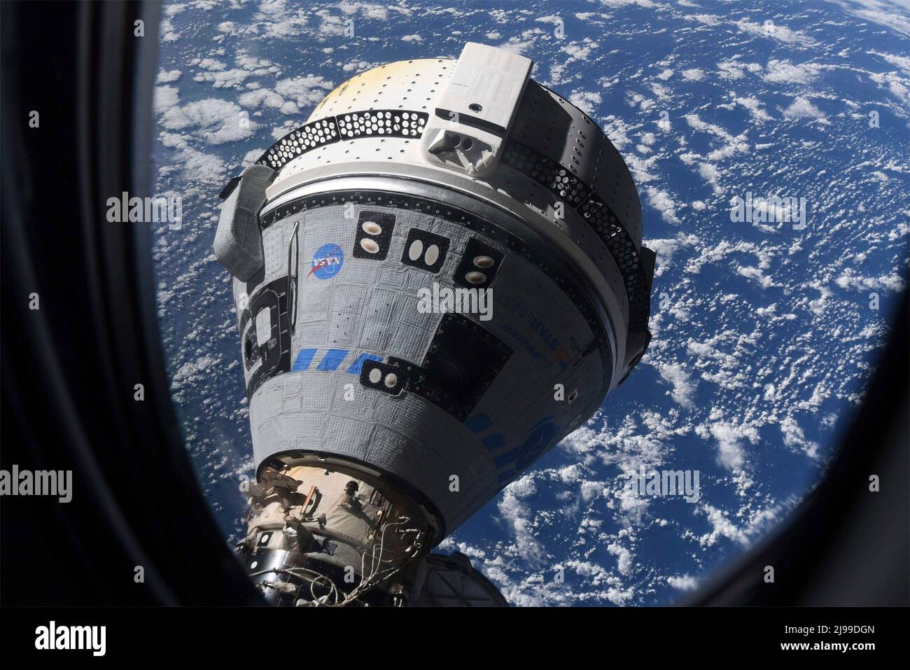 International Space Station, Earth Orbit. 21st May, 2022. International Space Station, Earth Orbit. 21 May, 2022. The Boeing CST-100 Starliner spacecraft docks for the first time with the International Space Station, May 21, 2022 in Earth Orbit. Credit: ESA/NASA/Alamy Live News Stock Photo
