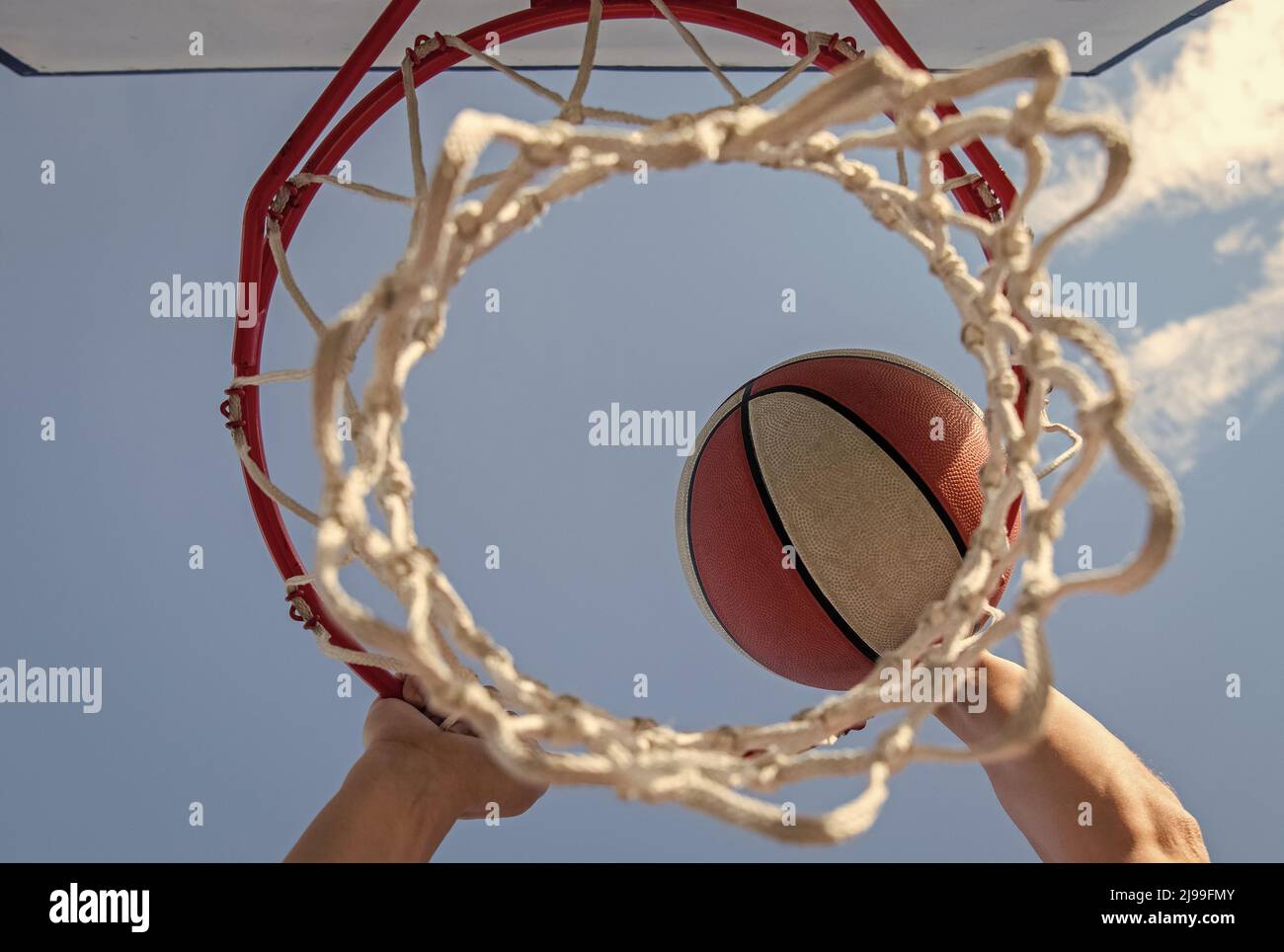 Basketball through hoop hires stock photography and images Alamy