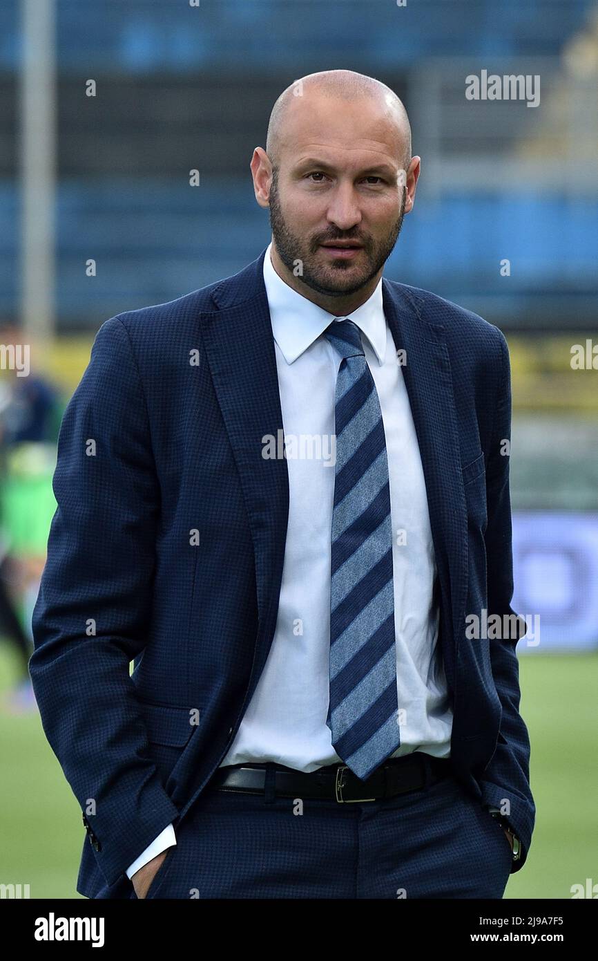 The referee Gianluca Aureliano during the Italian soccer Serie B match AC  Pisa vs AS Cittadella on March 20, 2022 at the Arena Garibaldi in Pisa,  Italy (Photo by Gabriele Masotti/LiveMedia/NurPhoto Stock