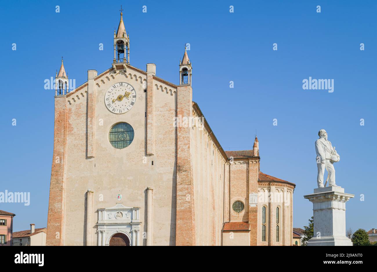Italy, Montagnana, the cathedral of Santa Maria Assunta in Vittorio Emanuele square with the statue of the King Stock Photo