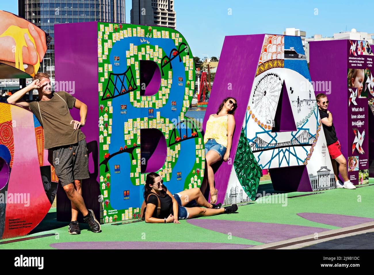 File:The Brisbane sign in South Bank Parklands pano.jpg - Wikimedia Commons