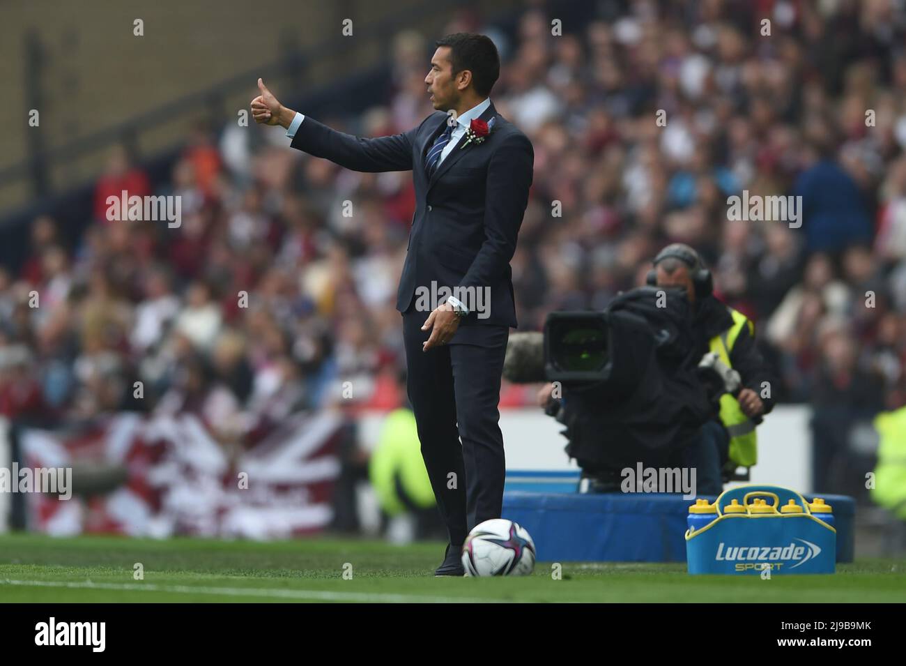 Glasgow, Scotland, 21st May 2022.  Rangers Manager Giovanni van Bronckhorst during the Scottish Cup match at Hampden Park, Glasgow. Picture credit should read: Neil Hanna / Sportimage Stock Photo