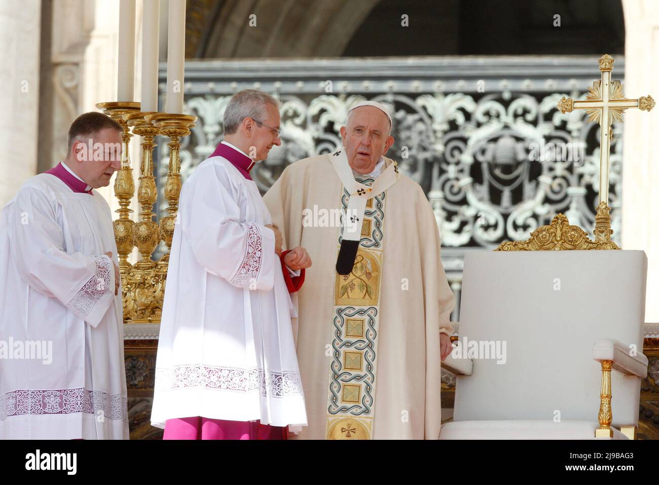 Vatican City, Vatican, 15th May, 2022. Pope Francis attends a