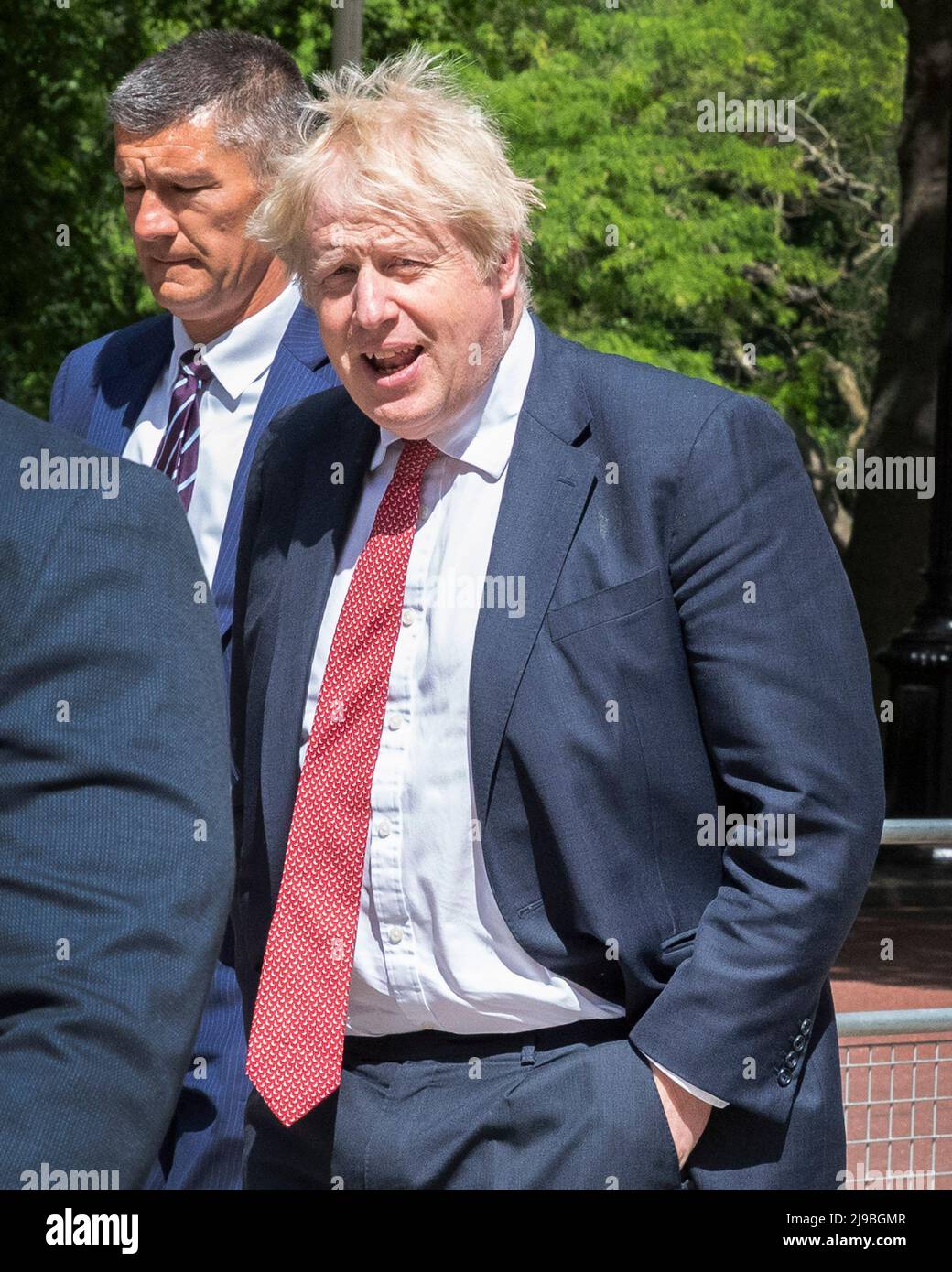 London - 19/05/2022.UK Prime minister Boris Johnson is seen walking to the Tory Party Head Quarters from Downing Street, Central London, as the Metrop Stock Photo