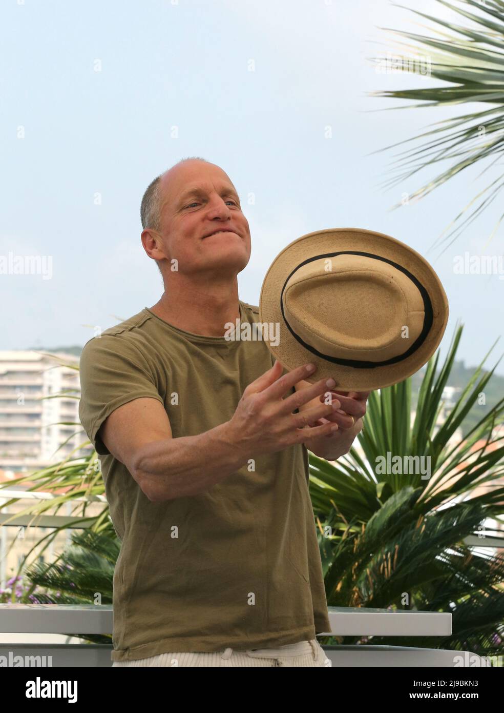 Cannes, France. 22nd May, 2022. Woody Harrelson at the Triangle of Sadness film photo call at