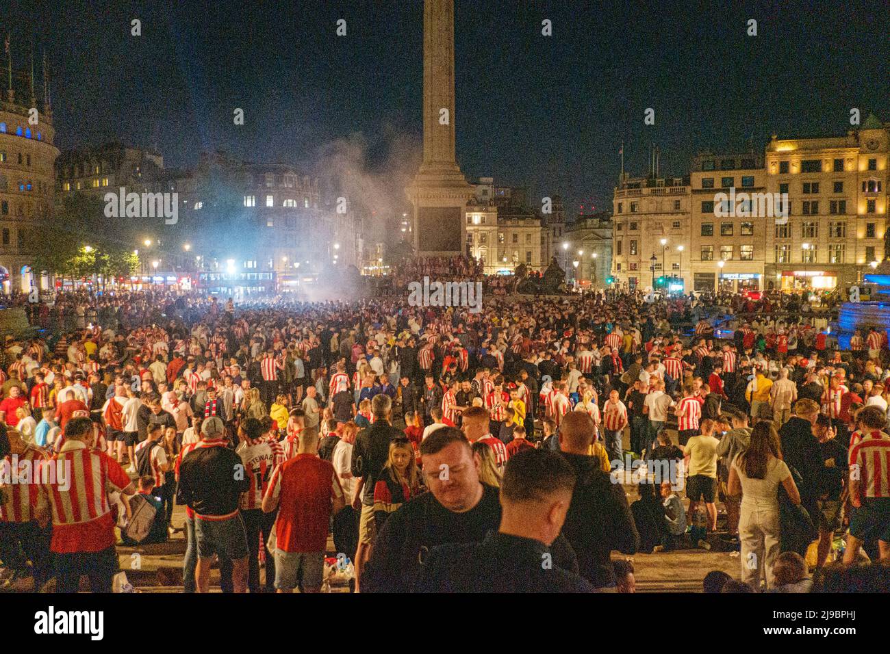 21/05/22, Sunderland AFC Fans Celebrate into the Night in Trafalgar ...