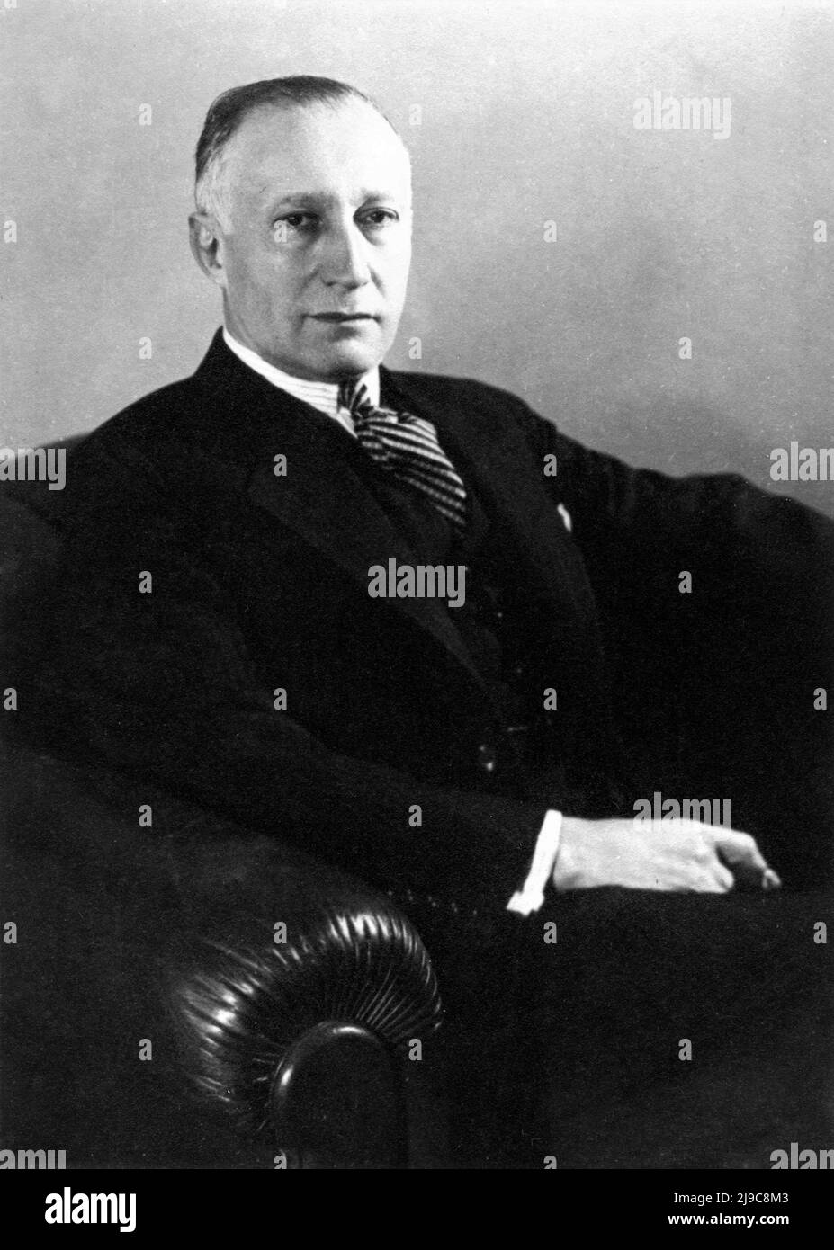 ADOLPH ZUKOR 1930 Portrait publicity for Paramount Pictures Stock Photo ...