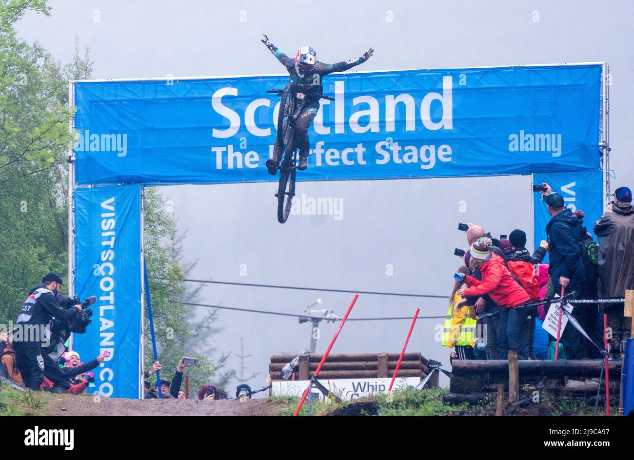 mercedes benz downhill world cup