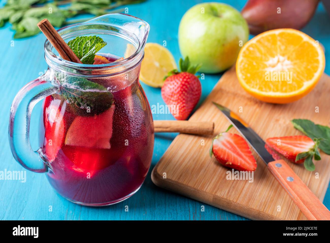 Sangria wine hi-res stock photography and images - Page 3 - Alamy