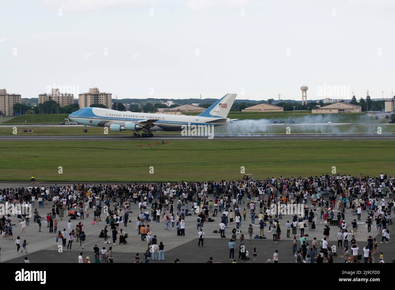 Fussa, Japan. 22nd May, 2022. Air Force One carrying U.S President Joe Biden, lands during the Japanese-American Friendship Festival at Yokota Air Base, May 22, 2022 in Fussa, Japan. Biden arrived from South Korea for a scheduled three-day visit to Japan. Credit: TSgt. Joshua Edwards/U.S. Air Force/Alamy Live News Stock Photo