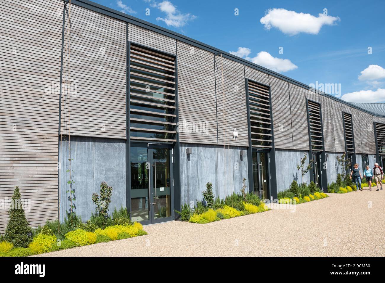 RHS Wisley Garden - the new Hilltop Building for Gardening Science, Surrey, England, UK Stock Photo