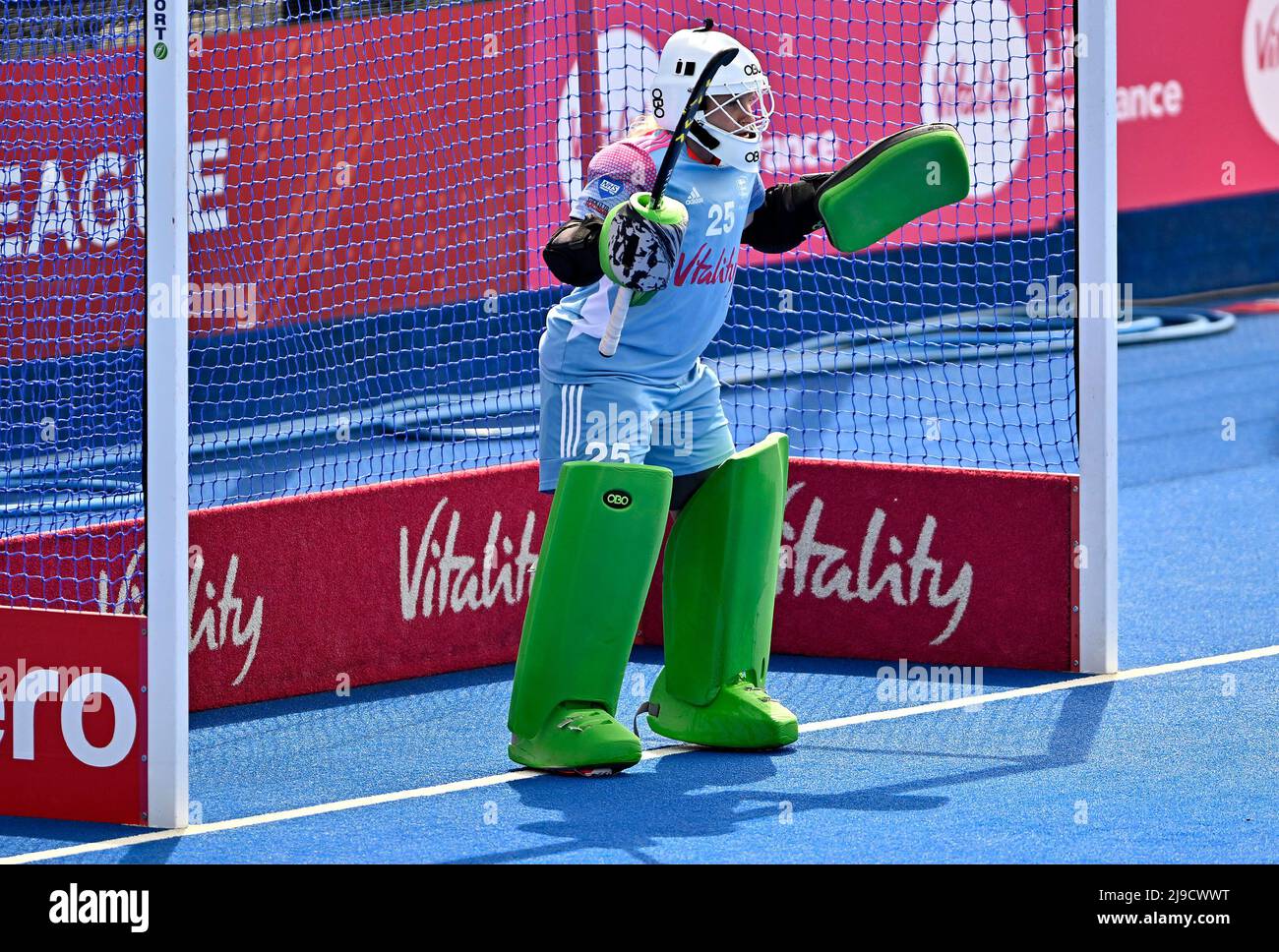 Stratford, United Kingdom. 22nd May, 2022. England V China Womens FIH Pro League. Lee Valley Hockey centre. Stratford. Sabbie Heesh (England, goalkeeper) faces a penalty shot during the England V China Womens FIH Pro League hockey match. Credit: Sport In Pictures/Alamy Live News Stock Photo