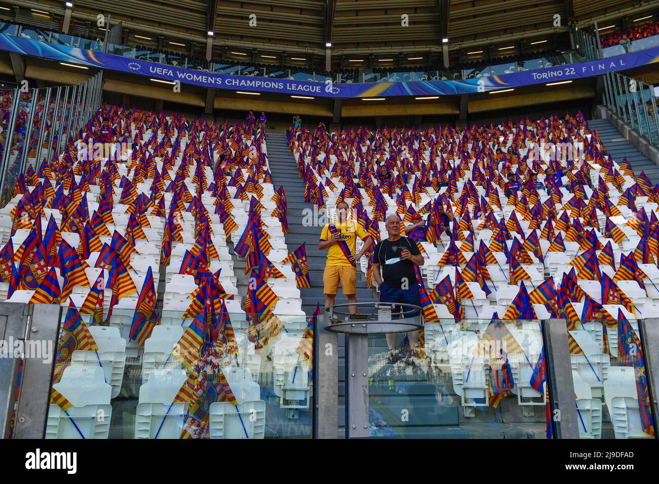 Turin, Italy. 21st, May 2022. Football fans of FC Barcelona seen preprare on the stands before the UEFA Women’s Champions League final between Barcelona and Olympique Lyon at Juventus Stadium in Turin. (Photo credit: Gonzales Photo - Tommaso Fimiano). Stock Photo