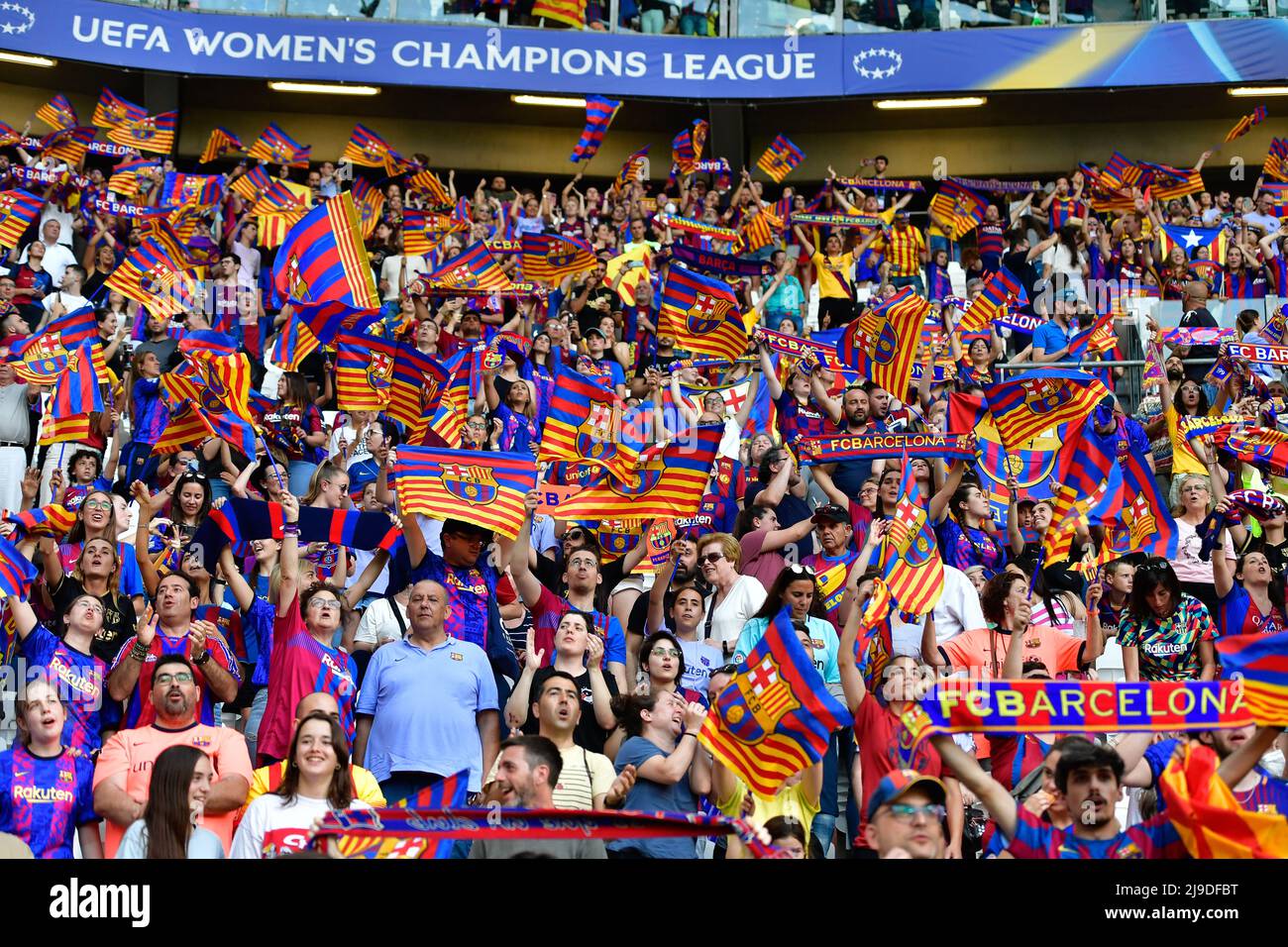 Turin, Italy. 21st, May 2022. Football fans of FC Barcelona seen on the stands during the UEFA Women’s Champions League final between Barcelona and Olympique Lyon at Juventus Stadium in Turin. (Photo credit: Gonzales Photo - Tommaso Fimiano). Stock Photo