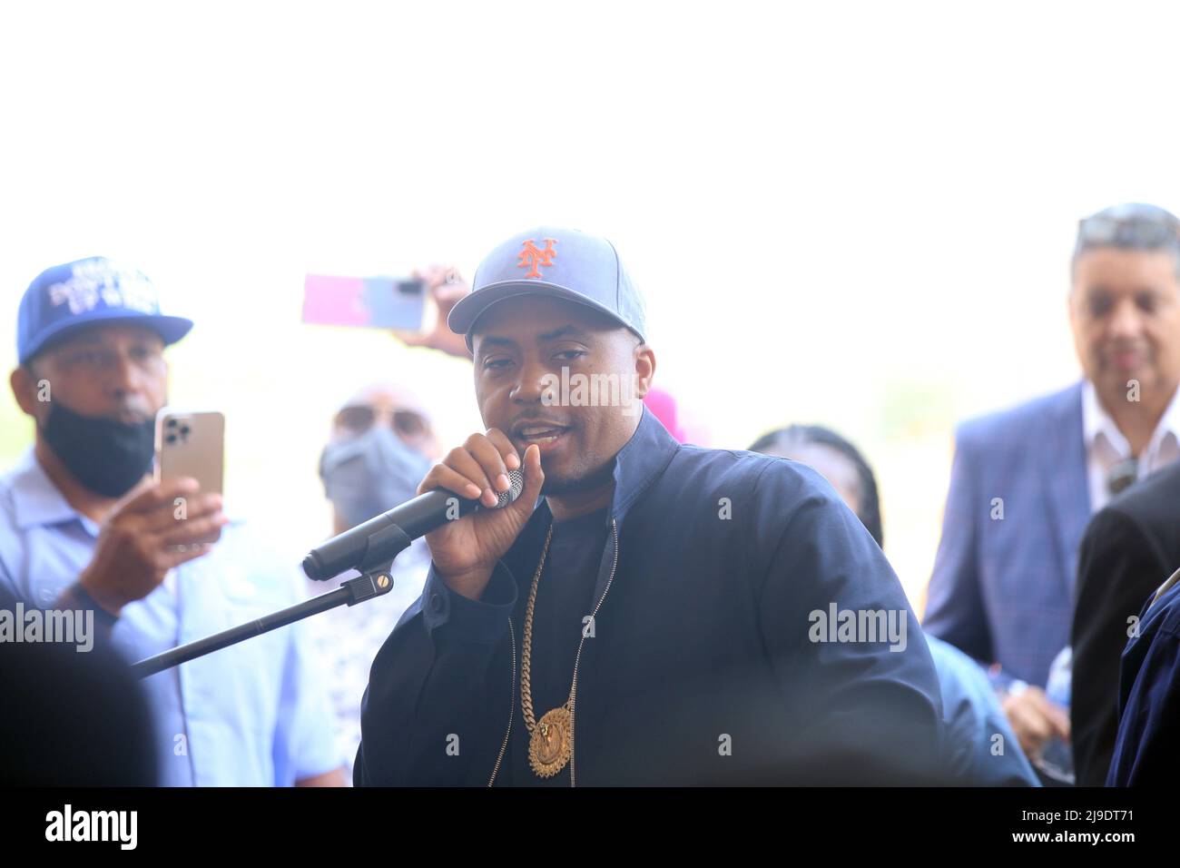 Official Groundbreaking Ceremony at Bronx Point, the future home of the Universal Hip Hop Museum Bronx, NY Featuring: Nas Where: Bronx, New York, United States When: 20 May 2021 Credit: Derrick Salters/WENN.com Stock Photo