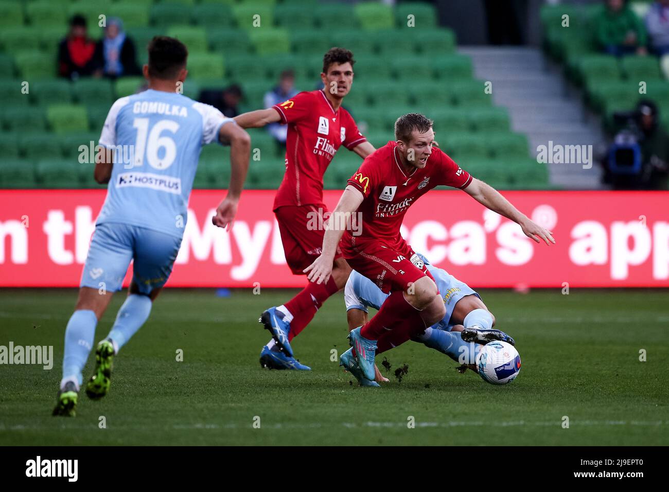 Melbourne, Australia, 22 May, 2022. Ryan Kitto of Adelaide United controls the ball during the A-League Semi Final soccer match between Melbourne City FC and Adelaide United at AAMI Park on May 22, 2022 in Melbourne, Australia. Credit: Dave Hewison/Speed Media/Alamy Live News Stock Photo