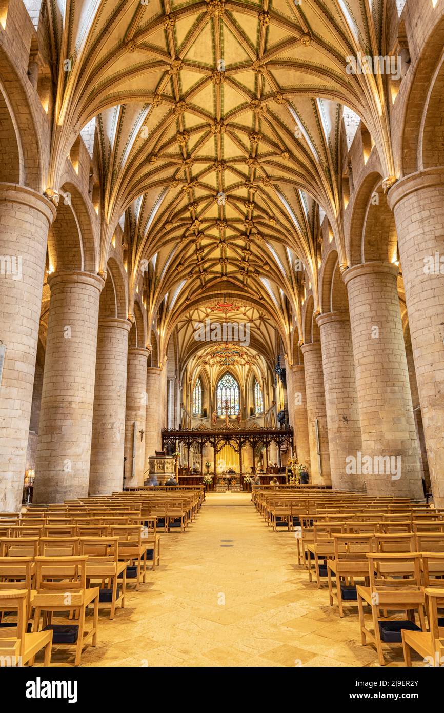 Tewkesbury Abbey Interior Stock Photo Alamy