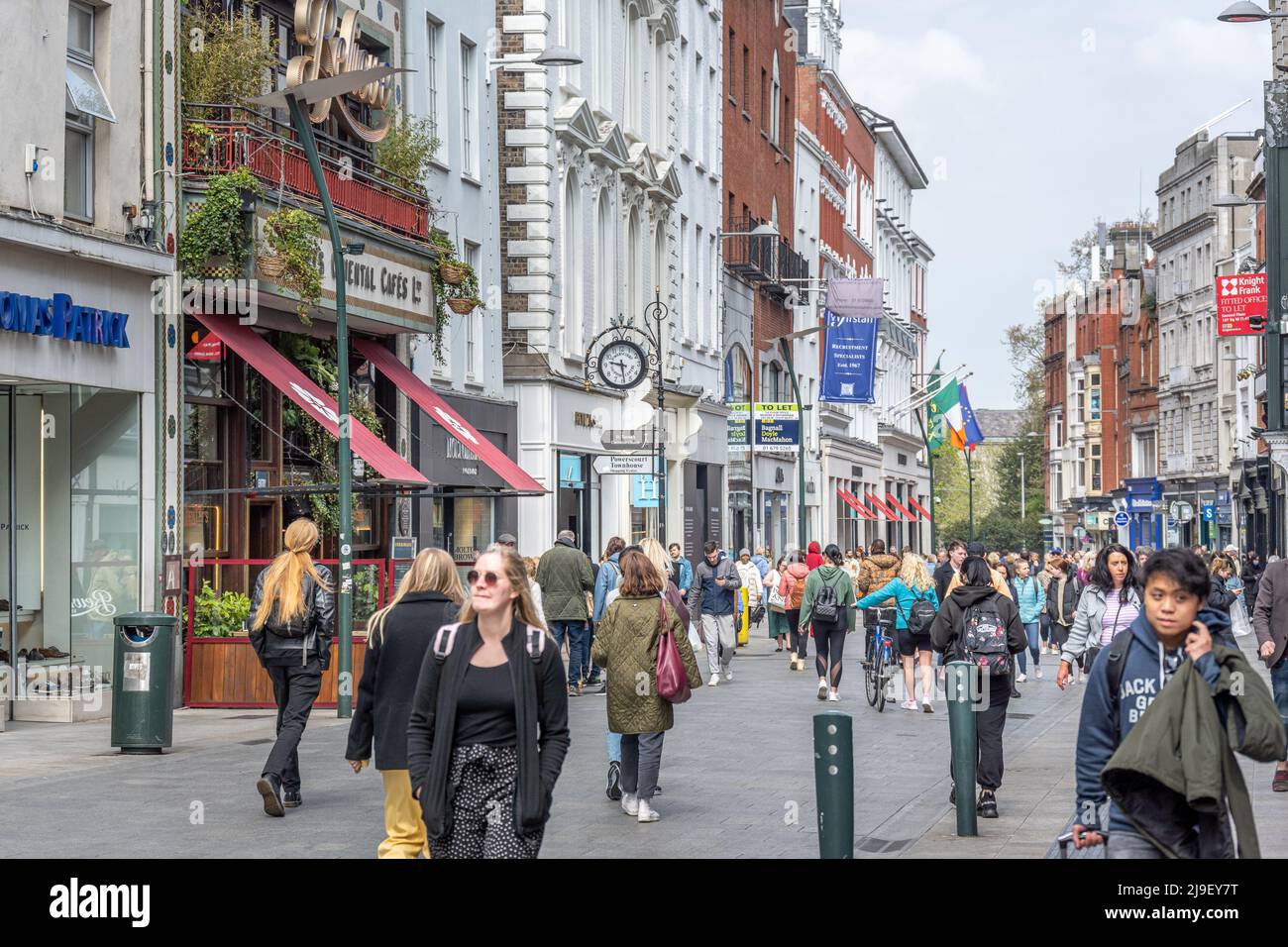 People Shopping On Grafton Street Outside Brown Thomas Dublin With  Christmas Lights Stock Photo - Download Image Now - iStock