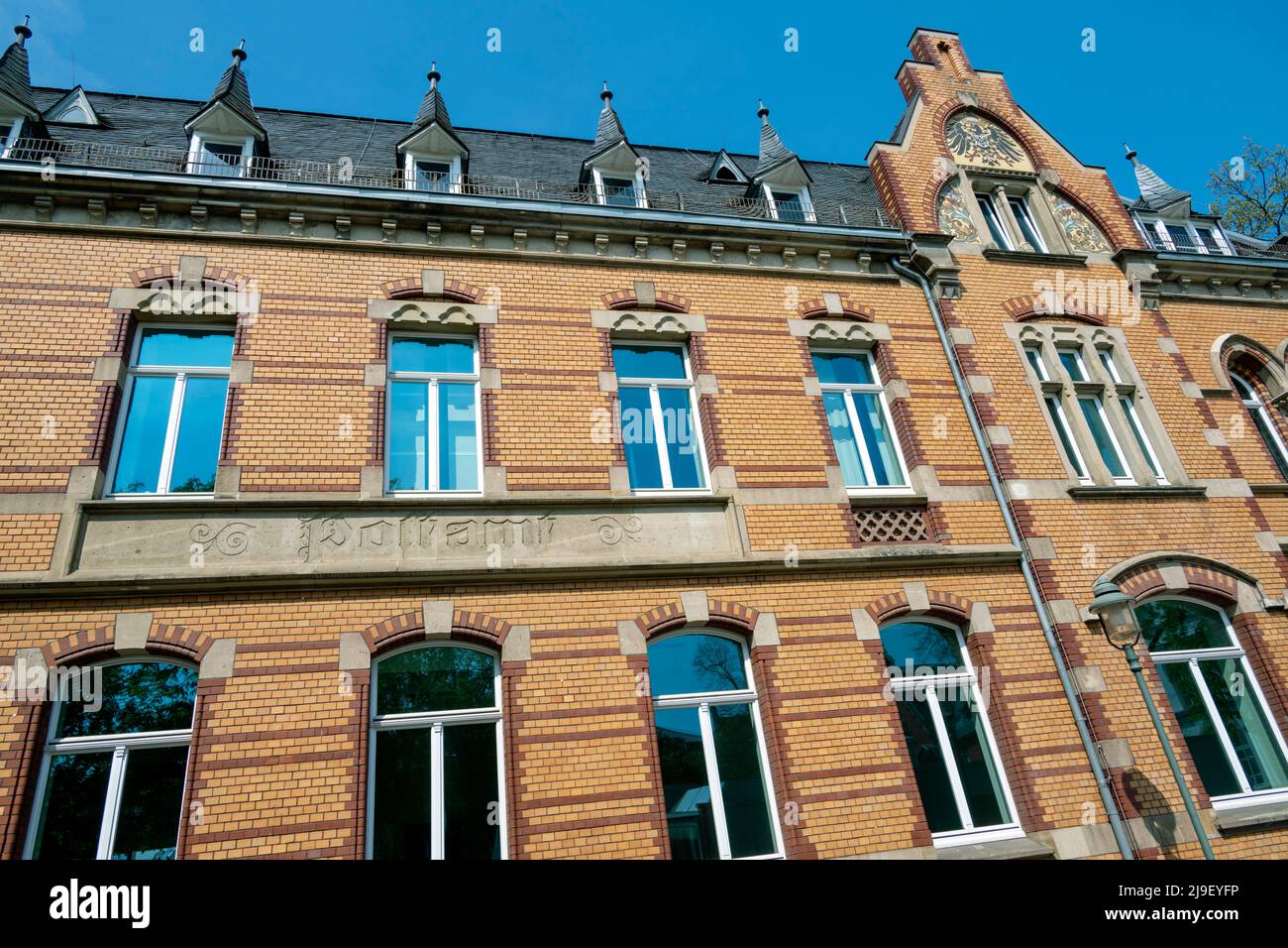 Medizinisches versorgungszentrum hi-res stock photography and images ...