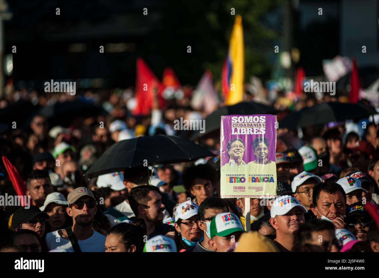 A banner that reads 'We are free citizens' is seen during the closing campaign rally of left-wing presidential candidate for the political alliance 'P Stock Photo