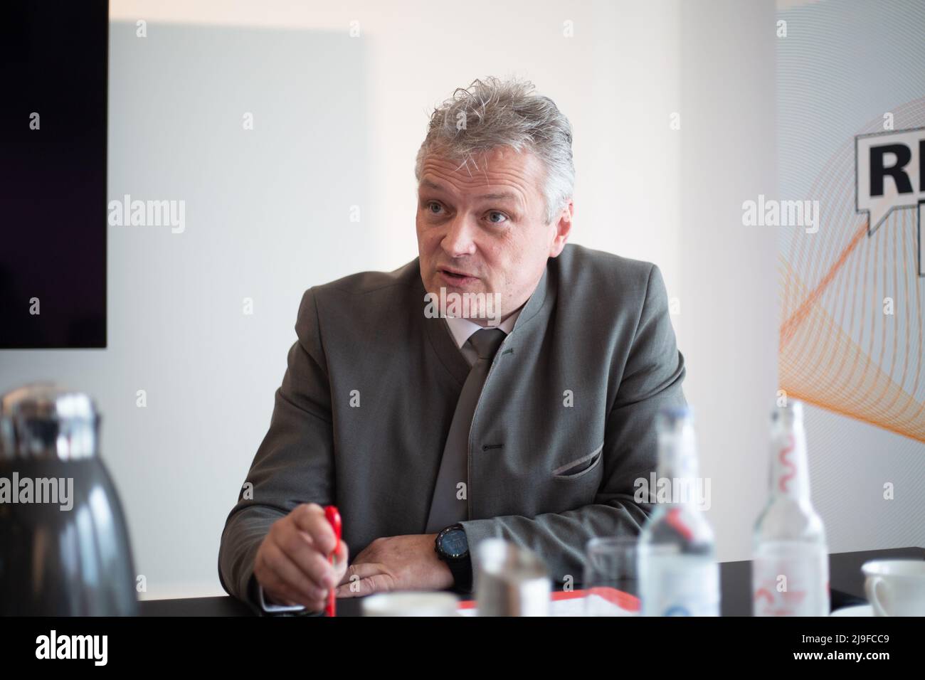 Munich, Germany. 23rd May, 2022. Roland Weigert ( FW ) at the press conference on the topic of the commerce in the cities and towns in Munich, Germany on May 23rd, 2022. (Photo by Alexander Pohl/Sipa USA) Credit: Sipa USA/Alamy Live News Stock Photo