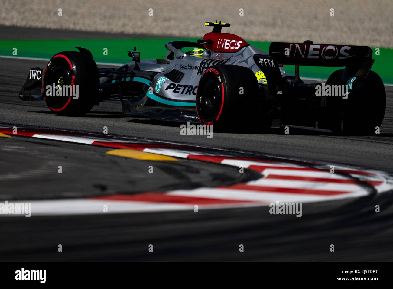 Barcelona, Spain. 21st May, 2022. Lewis Hamilton of Great Britain and Mercedes drives his W13 during qualifying ahead of the F1 Grand Prix of Spain at Circuit de Barcelona-Catalunya on May 21, 2022 in Barcelona, Spain. Foto: Siu Wu. Credit: dpa/Alamy Live News Stock Photo