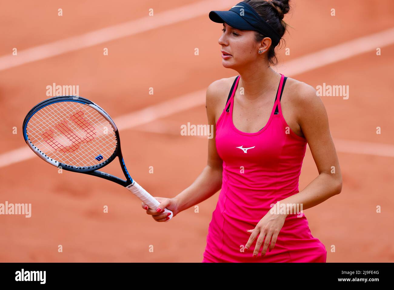 Paris, France. 23rd May, 2022. Tennis: Grand Slam/WTA Tour - French Open, singles, women, 1st round, Dodin (France) - Petkovic (Germany). Oceane Dodin reacts in the match. Credit: Frank Molter/dpa/Alamy Live News Stock Photo