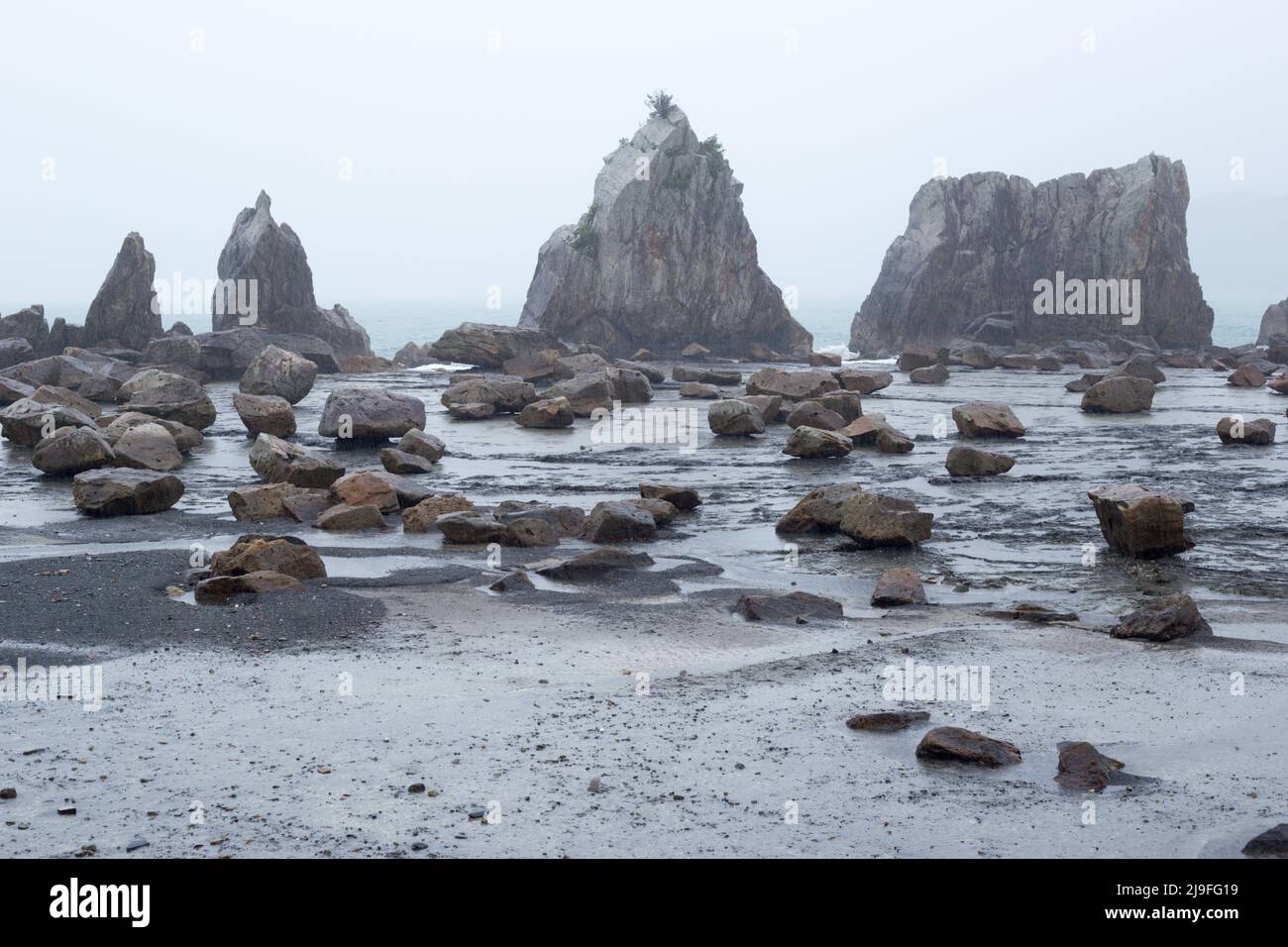 Yoshino-Kumano National Park, japan, 2022/01/05 , the Yoshino-Kumano National Park and include the Hashiguiiwa Rocks, which are a National Natural Mon Stock Photo