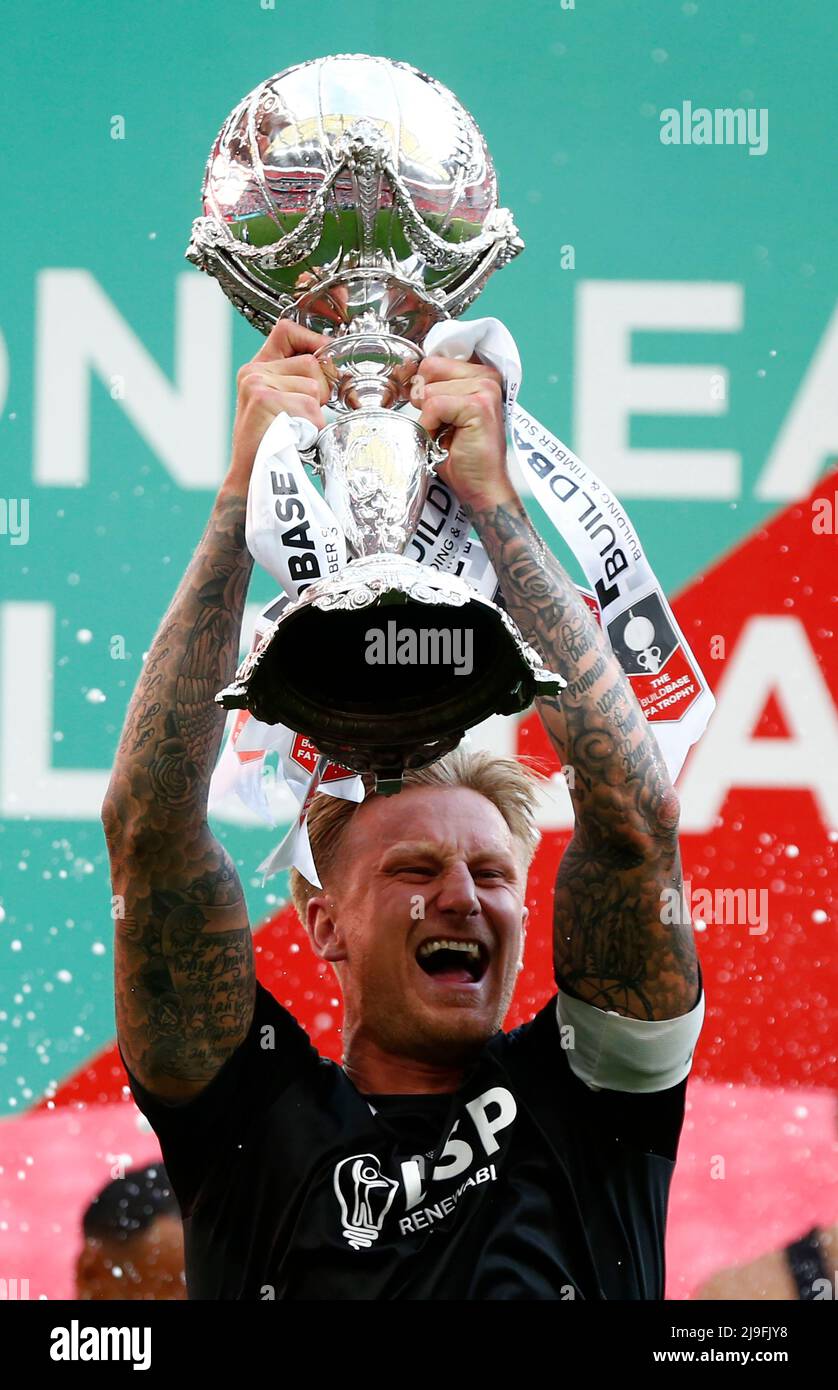 LONDON, ENGLAND - MAY 22: Byron Webster lift the FA Trophy after The ...