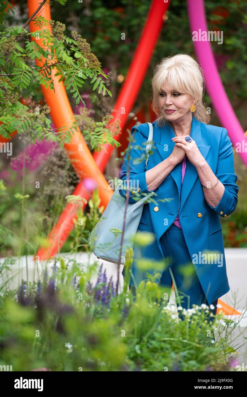 London, UK. 23 May 2022. Joanna Lumley during the RHS Chelsea Flower
