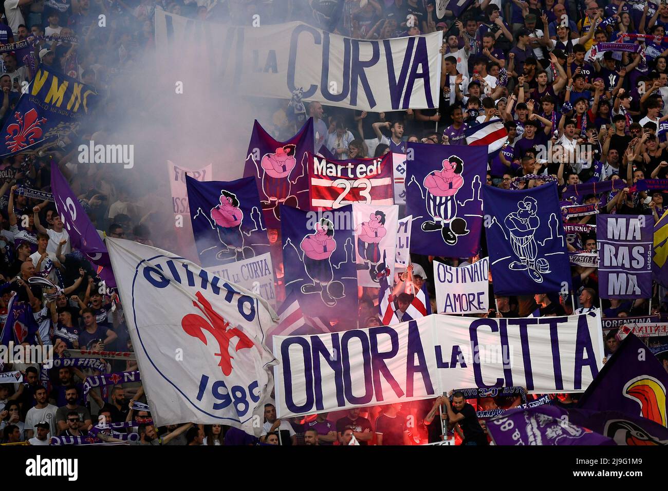 Florence, Italy. 21 May 2022. Fans of ACF Fiorentina show their support  prior to the Serie