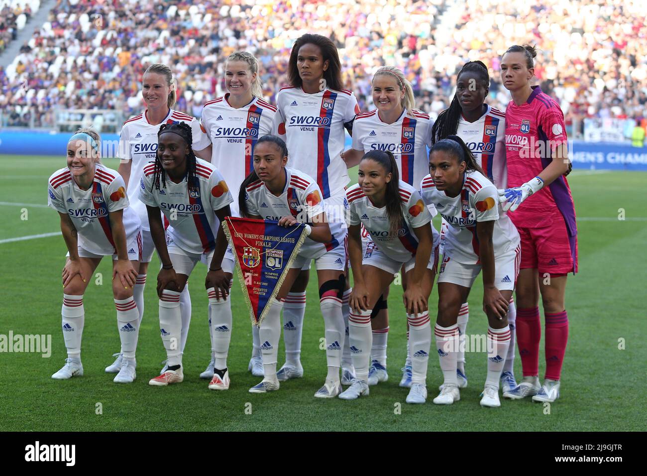 Players of Olympique Lyon  pose for a team photo prior to the UEFA Women's Champions League  Final match between Fc Barcelona  and Olympique Lyon at Allianz Stadium on May 21, 2022 in Turin, Italy . Stock Photo
