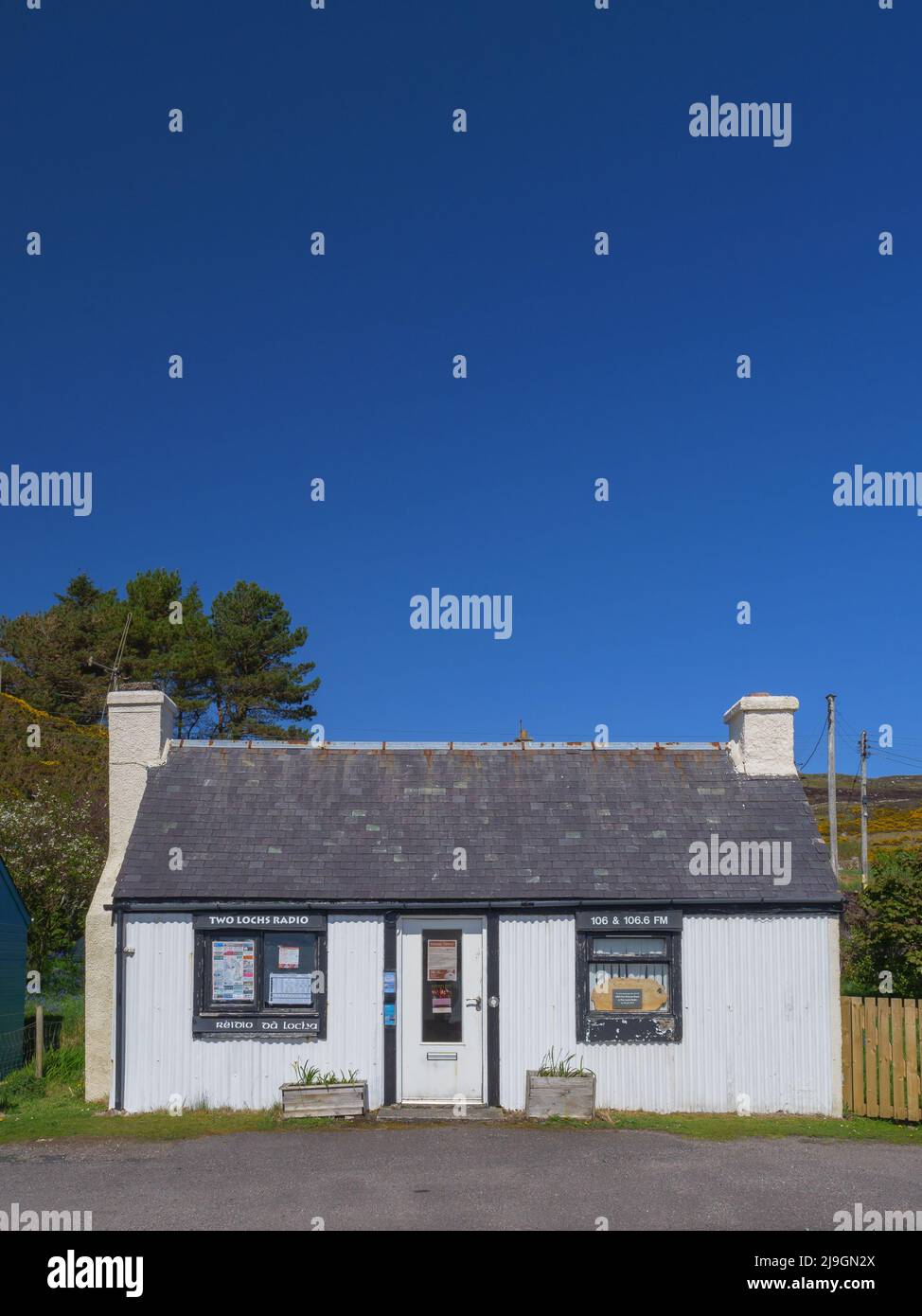 Traditional Cottage in the village of Gairloch, Wester Ross Highlands of Scotland Stock Photo